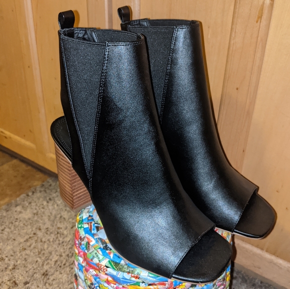 ASOS peep-toe bootie👀👢 - Picture 2 of 5